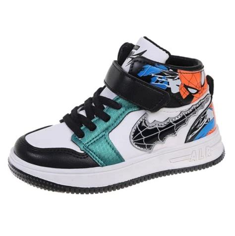 sneakers barn rea